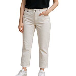 Ann Taylor White Crop Pants Eyelet Embroidered Minimalist Resort 6 NWT